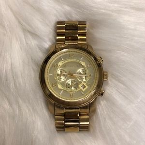 Michael Kors Runway Chronograph ✨